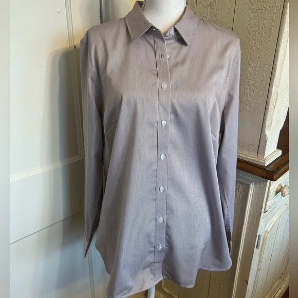 Banana Republic Tailored Fit Pinstripe Shirt - Picture 1 of 12